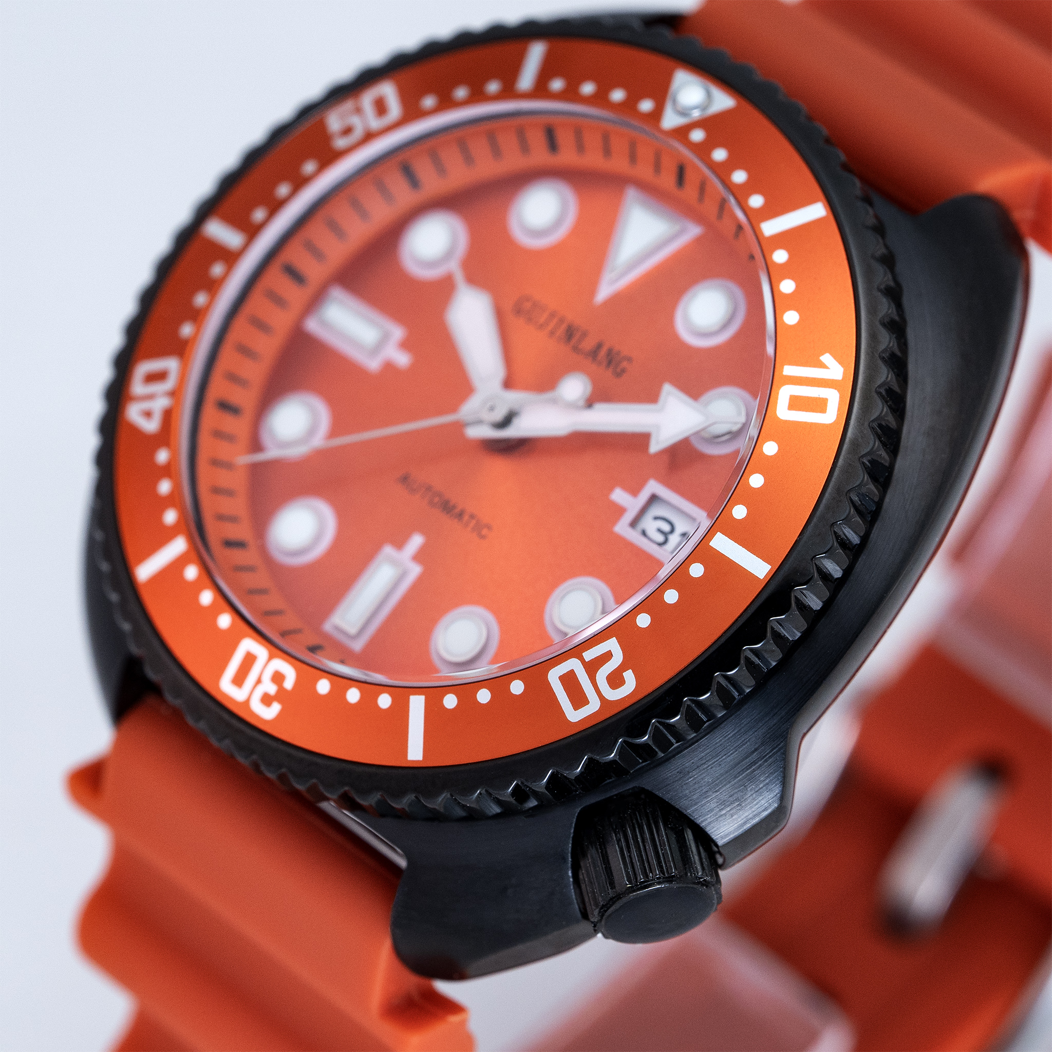 Men's Japanese/Shinese NH35A F - đánh giá và giá Rubber Strap Diver